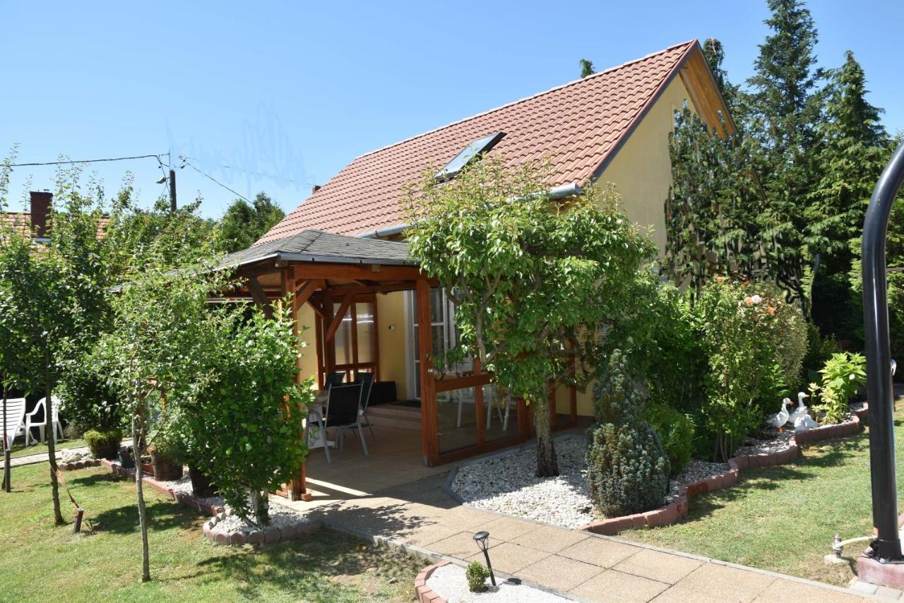 Gyenesi Virag Apartman Gyenesdiás Dış mekan fotoğraf